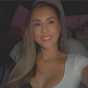 Meet your Posher, Alexandra